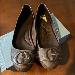 Dr Scholls, size 9, brown w/ buckle